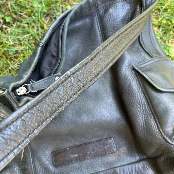 FOSSIL BLACK LEATHER SHOULDER BAG, side pockets , BOHO LOOK, - Picture 8 of 8